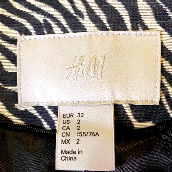 NEW H&M zebra jacket with stretchy solid black sleeve inset - Picture 10 of 14